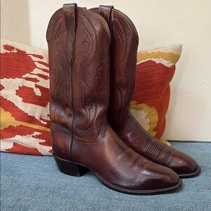 Gorgeous Lucchese 2000 Classic Brown Leather Cowboy Boots 10.5 exc